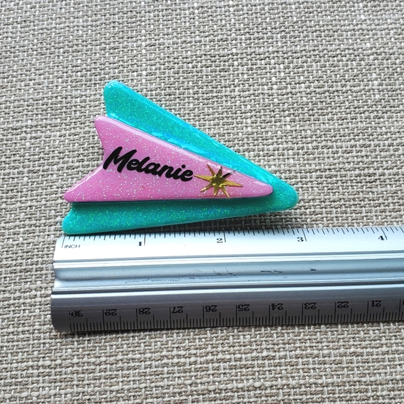 Customized Atomic Lucite Brooch Pin "Melanie" - Picture 3 of 4